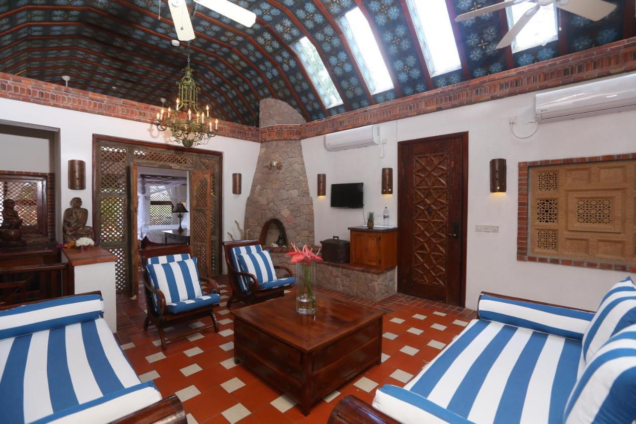 Caille Blanc Villa & Hotel (Adults Only) Mamin Bagian luar foto